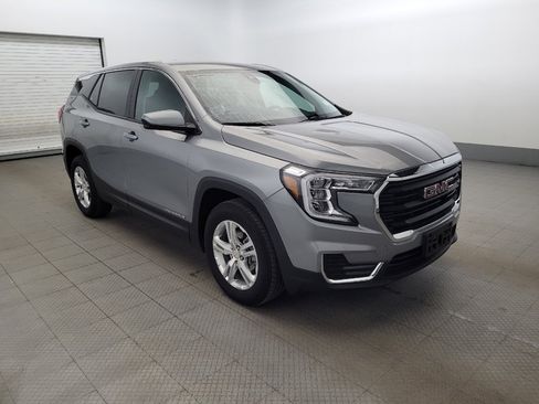 Used 2024 GMC Terrain SLE AWD/4WD image 13