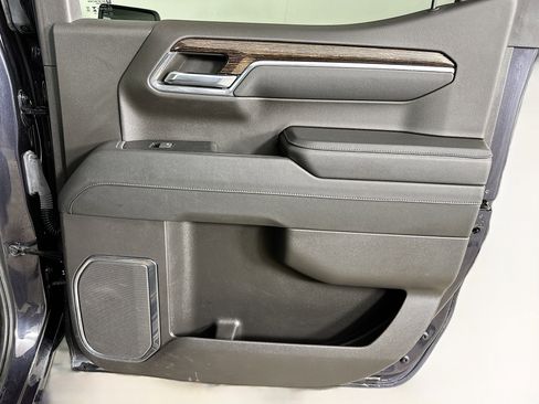 Used 2024 GMC Sierra 1500 Elevation image 29