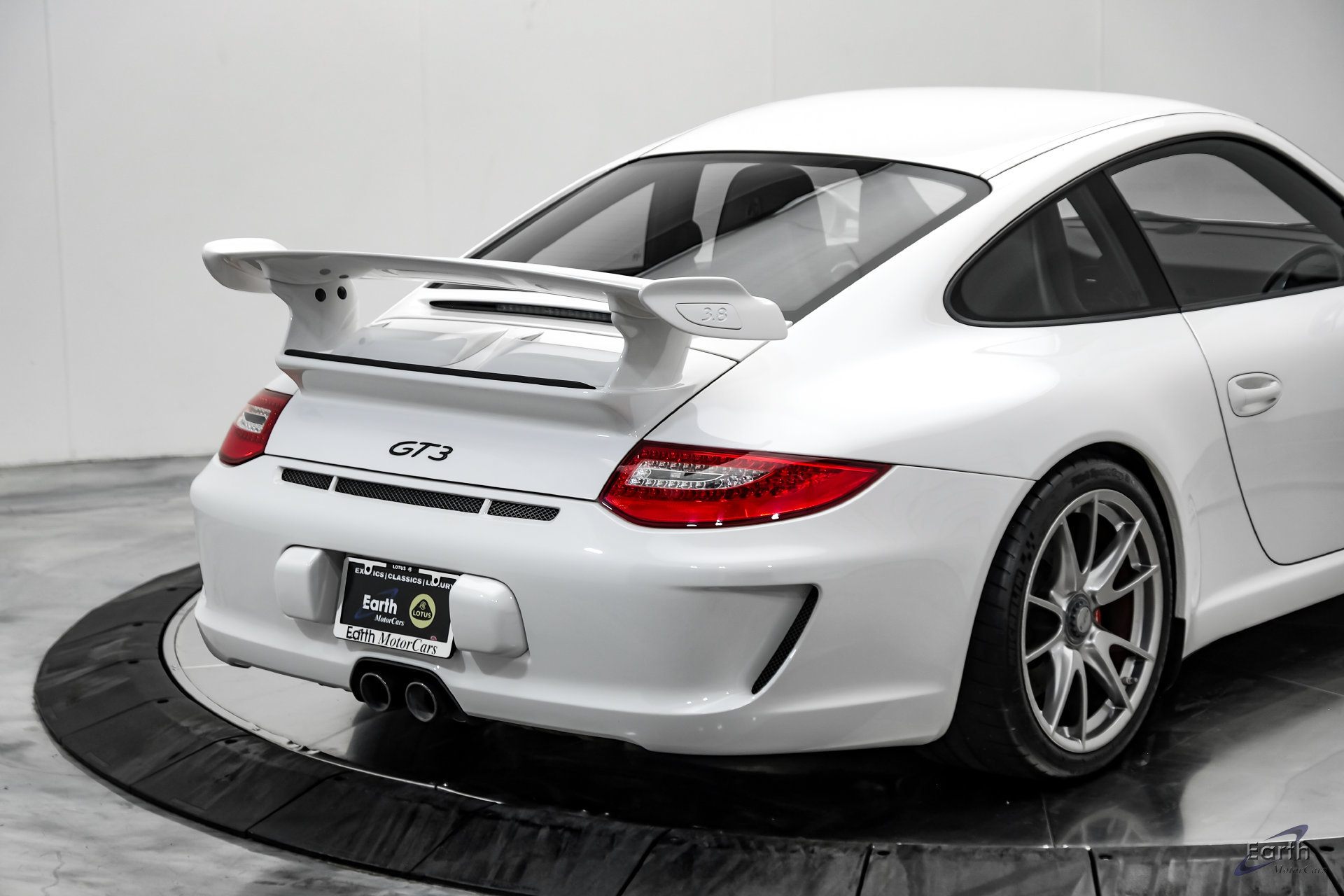 Used 2010 Porsche 911 GT3 RWD image 23