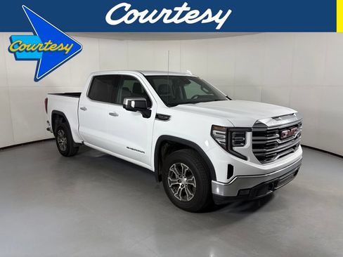 Used 2025 GMC Sierra 1500 SLT RWD image 1