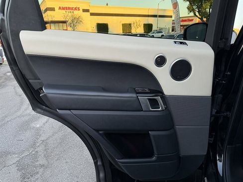 Used 2019 Land Rover Range Rover Sport Autobiography image 41