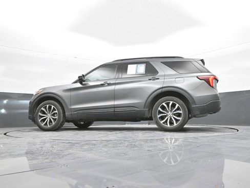 Used 2025 Ford Explorer ST-Line image 38