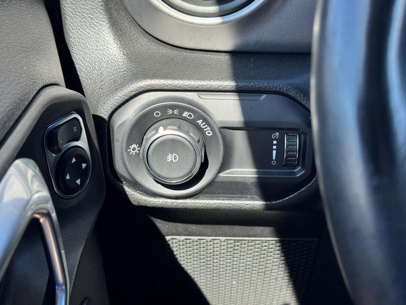 Used 2023 Jeep Wrangler Unlimited Sport AWD/4WD image 18