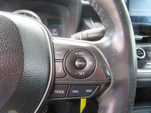 Used 2020 Toyota Corolla SE image 25