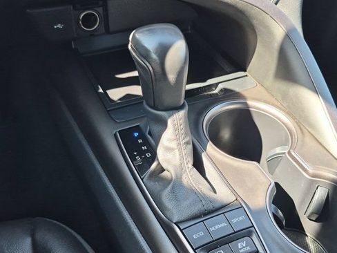 Certified 2023 Toyota Camry SE FWD image 14