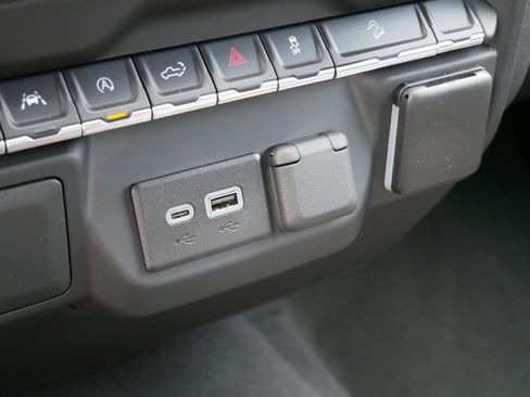 Used 2024 Chevrolet Silverado 1500 Custom Trail Boss w/ Turbomax Blackout Package AWD/4WD image 23
