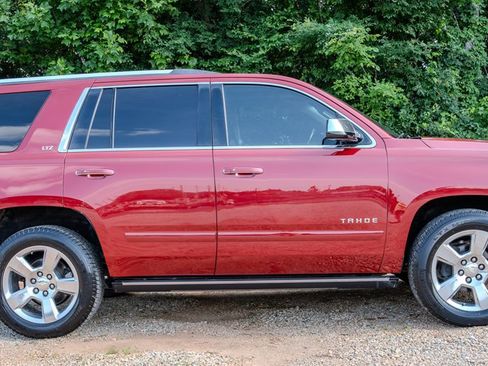 Used 2015 Chevrolet Tahoe LTZ RWD image 6