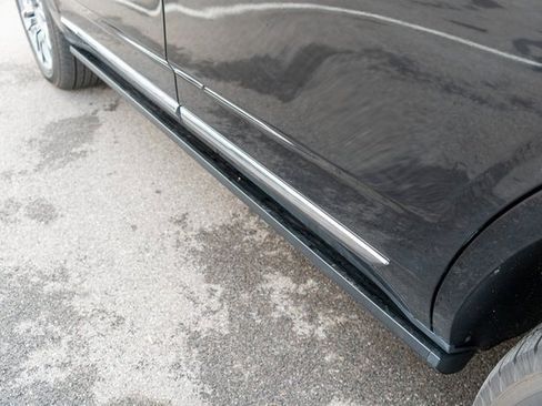 Used 2023 GMC Yukon Denali Ultimate image 42