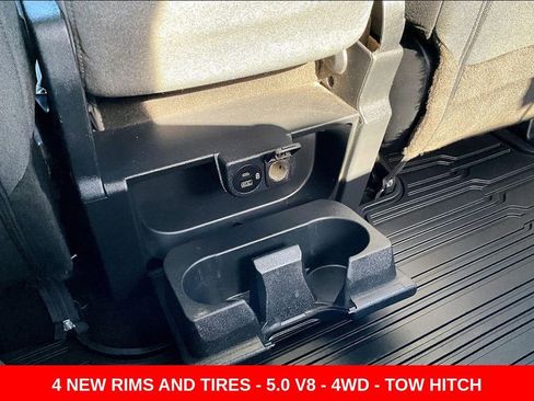 Used 2022 Ford F150 XLT w/ Trailer Tow Package image 11