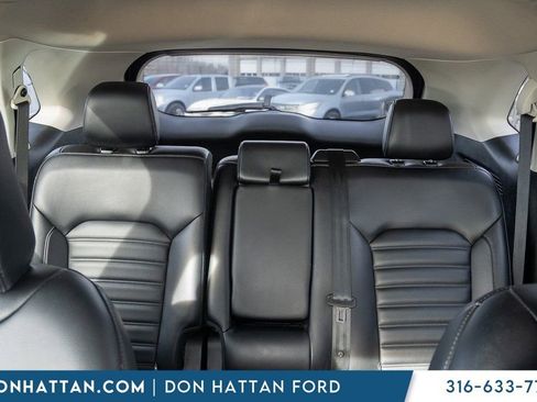 Used 2022 Ford Edge SEL image 14