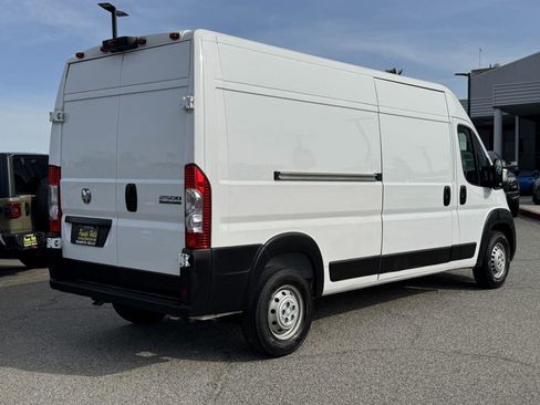 Used 2024 RAM ProMaster 2500 w/ Convenience Group FWD image 6