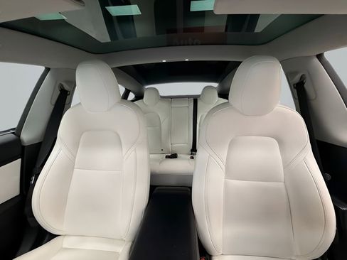Used 2019 Tesla Model 3 Standard Range Plus RWD image 14