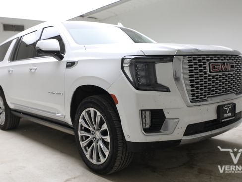Used 2024 GMC Yukon XL Denali w/ Advanced Technology Package AWD/4WD image 6