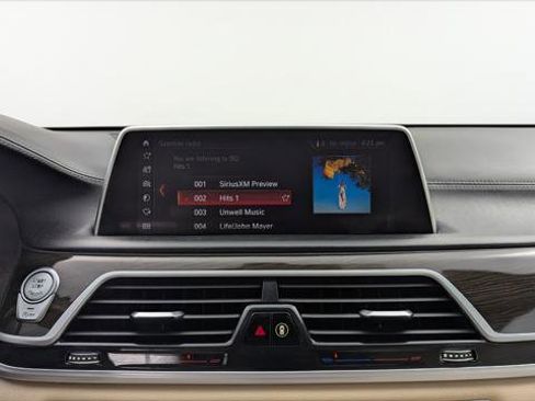 Used 2019 BMW 740i w/ Executive Package image 27