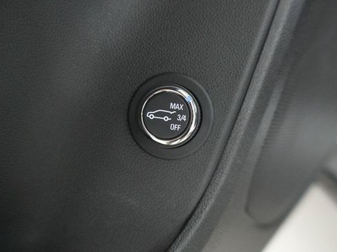Used 2026 Chevrolet Blazer LT w/ Convenience Package FWD image 21
