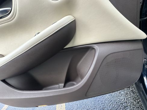 Used 2019 INFINITI QX50 Essential w/ Sensory Package image 25