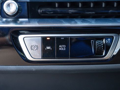 Used 2025 Cadillac Lyriq Sport AWD/4WD image 33