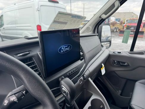 New 2026 Ford Transit 250 148 Medium Roof image 25