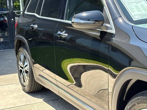 Used 2024 Mercedes-Benz GLB 250 image 8