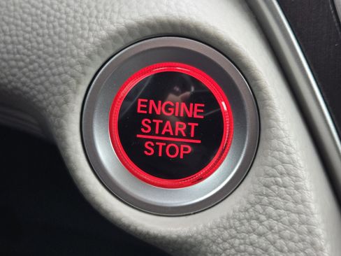 Used 2018 Honda Accord LX image 19