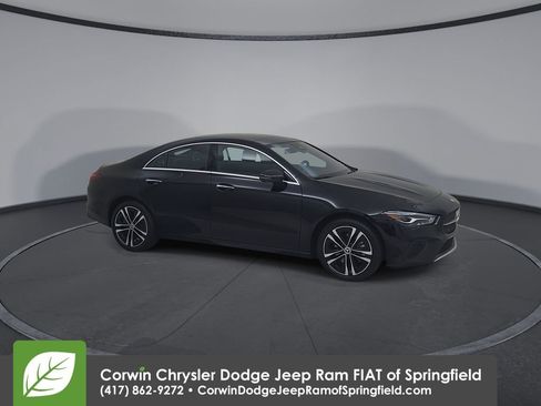 Used 2025 Mercedes-Benz CLA 250 4MATIC image 2