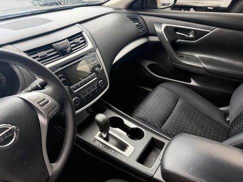 Used 2018 Nissan Altima 2.5 S w/ S Convenience Package FWD image 7