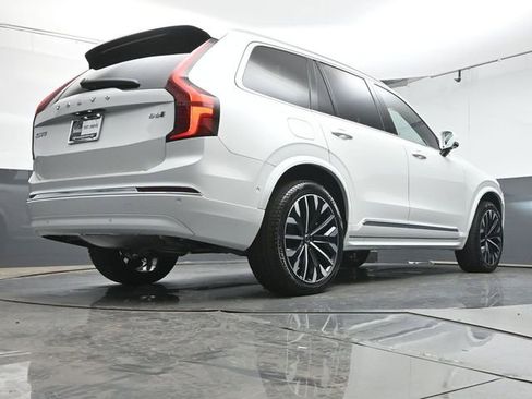 Certified 2026 Volvo XC90 B6 Plus w/ Protection Package Premier AWD/4WD image 40