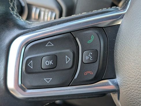 Used 2020 Jeep Wrangler Unlimited Sahara AWD/4WD image 44