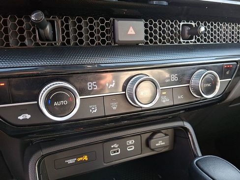 Used 2023 Honda CR-V EX-L image 16