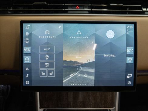 Used 2024 Land Rover Range Rover Autobiography AWD/4WD image 25
