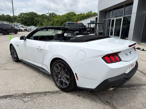 Used 2024 Ford Mustang GT Premium w/ GT Performance Package RWD image 5