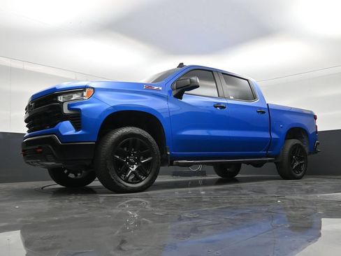 Used 2025 Chevrolet Silverado 1500 LT Trail Boss w/ Convenience Package II AWD/4WD image 20