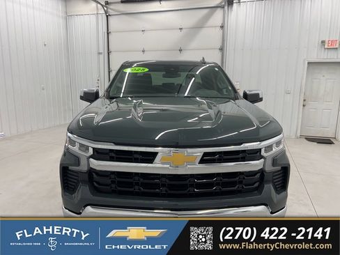 Used 2025 Chevrolet Silverado 1500 LT AWD/4WD image 7