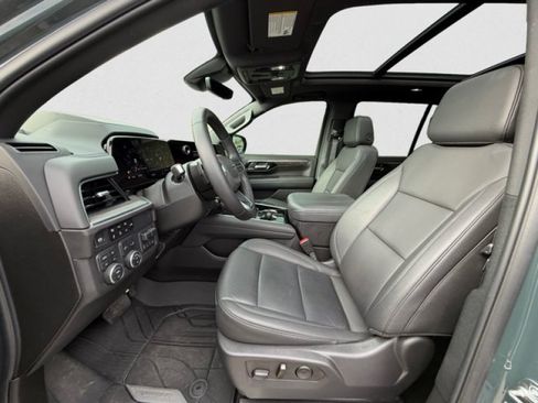 Used 2025 Chevrolet Tahoe Z71 w/ Z71 Off-Road Package AWD/4WD image 10