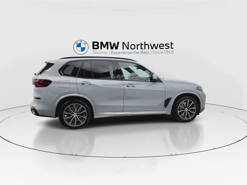 New 2026 BMW X5 xDrive50e AWD/4WD image 4