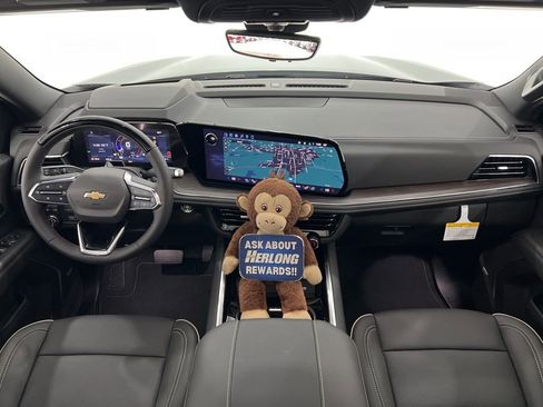 New 2026 Chevrolet Suburban Premier image 20