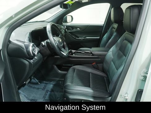 Used 2025 Chevrolet Equinox LT w/ Convenience Package II FWD image 2