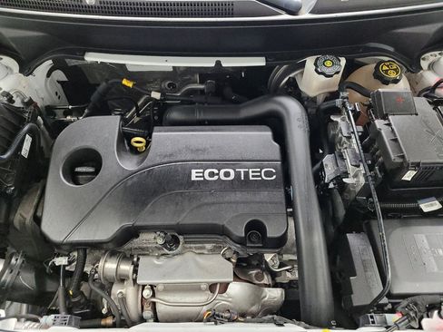 Used 2022 Chevrolet Equinox RS w/ LPO, Floor Liner Package image 30