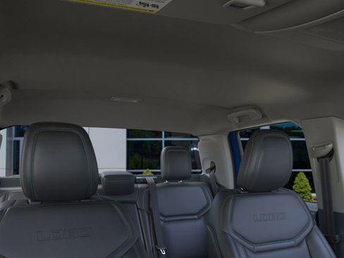 New 2025 Ford Maverick Lobo image 12