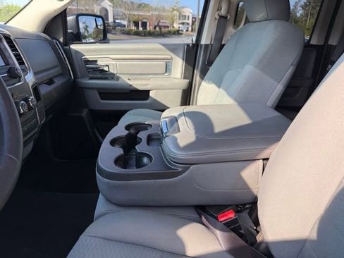 Used 2018 RAM 1500 Classic SLT RWD image 22