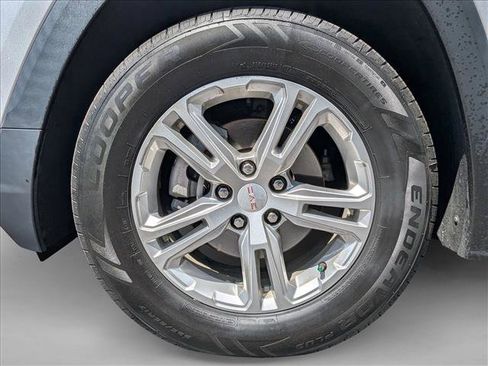 Used 2022 GMC Terrain SLE w/ Driver Convenience Package AWD/4WD image 18