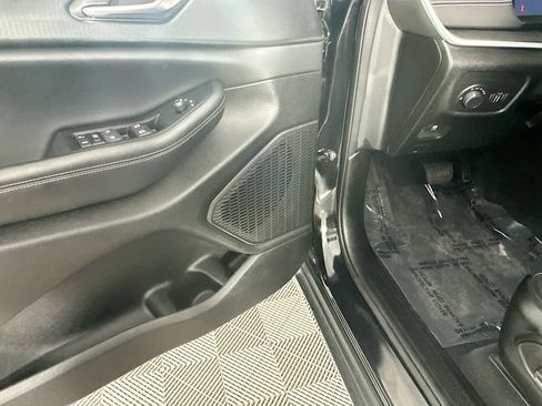 Certified 2024 Jeep Grand Cherokee Altitude AWD/4WD image 29