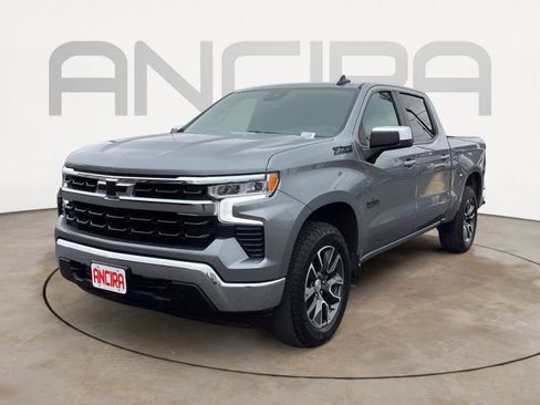Used 2023 Chevrolet Silverado 1500 LT w/ Z71 Off-Road Package AWD/4WD image 9