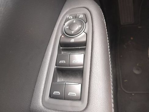 Used 2025 Cadillac XT5 Luxury FWD image 7