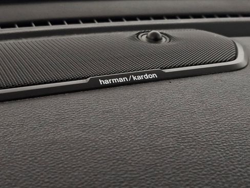 Used 2021 RAM 1500 Laramie image 13