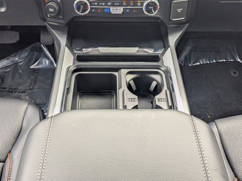 New 2025 Ford F250 Lariat w/ Black Appearance Package image 20