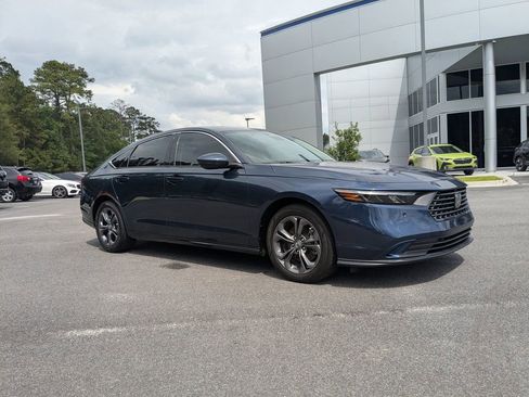 Used 2024 Honda Accord EX-L image 2