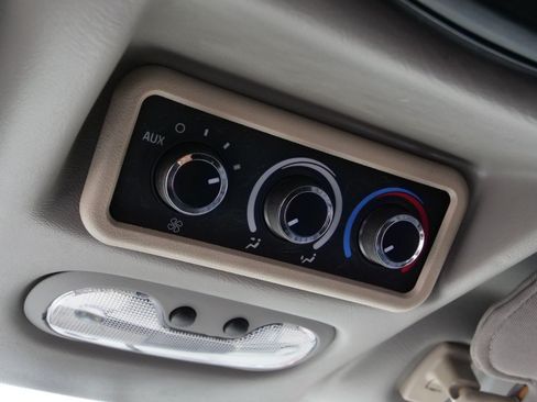 Used 2014 Chevrolet Express 1500 RWD image 20