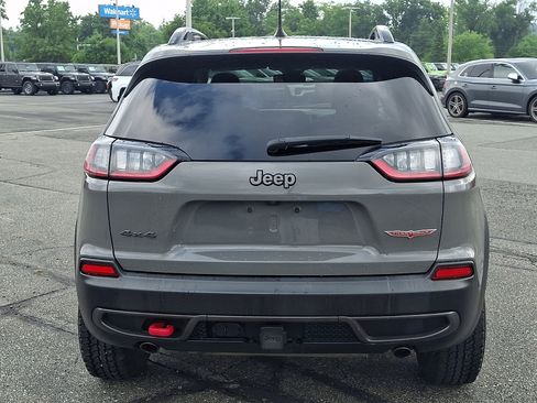 Used 2022 Jeep Cherokee Trailhawk w/ Sun, Sound & Nav Group AWD/4WD image 5