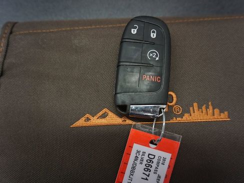 Used 2018 Jeep Compass Latitude w/ Popular Equipment Group image 18